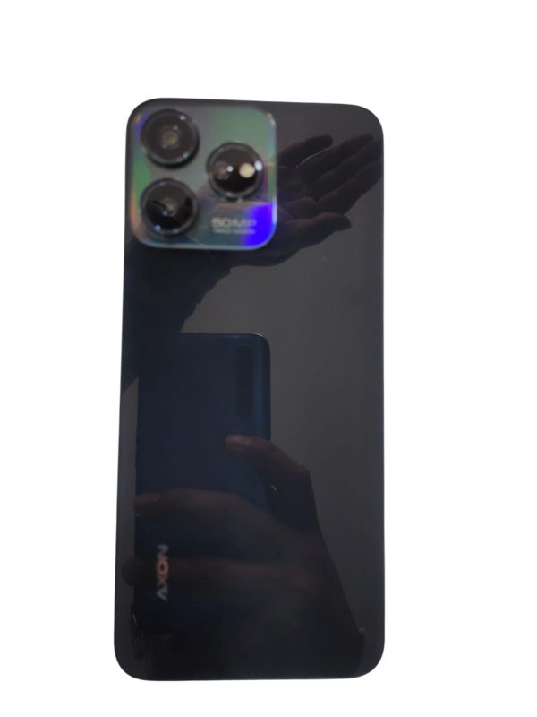 Celular ZTE Axón 50